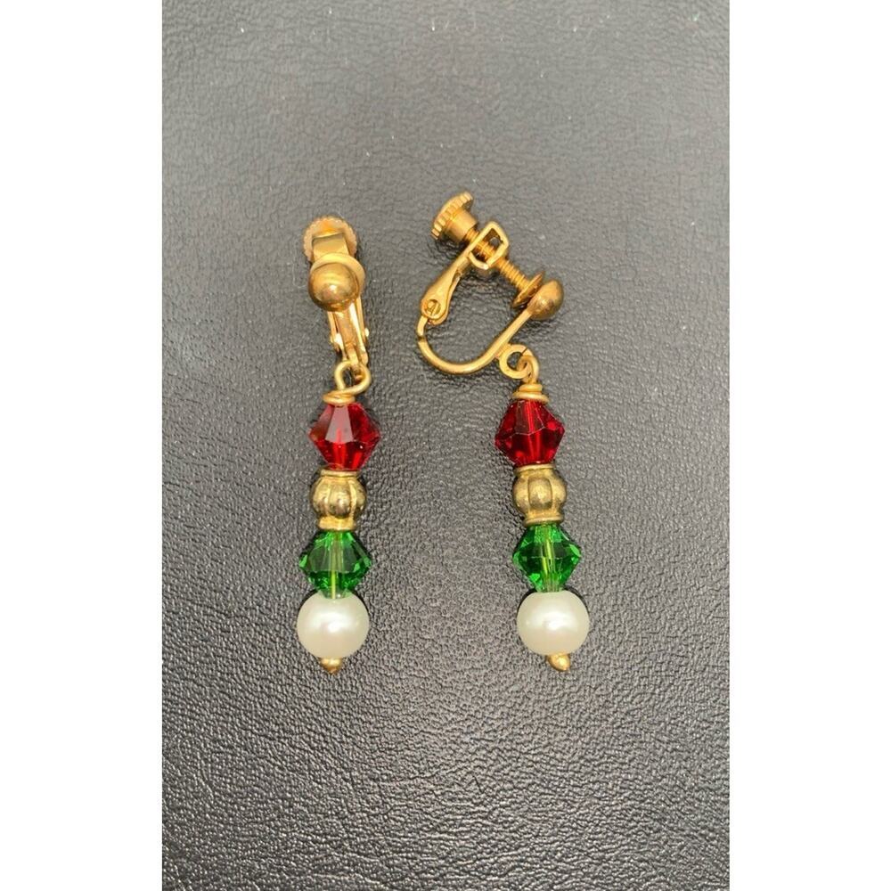 Vintage Gold Tone & Red & Green Beads & Faux Pear Christmas Screw back Earrings - Picture 2 of 3
